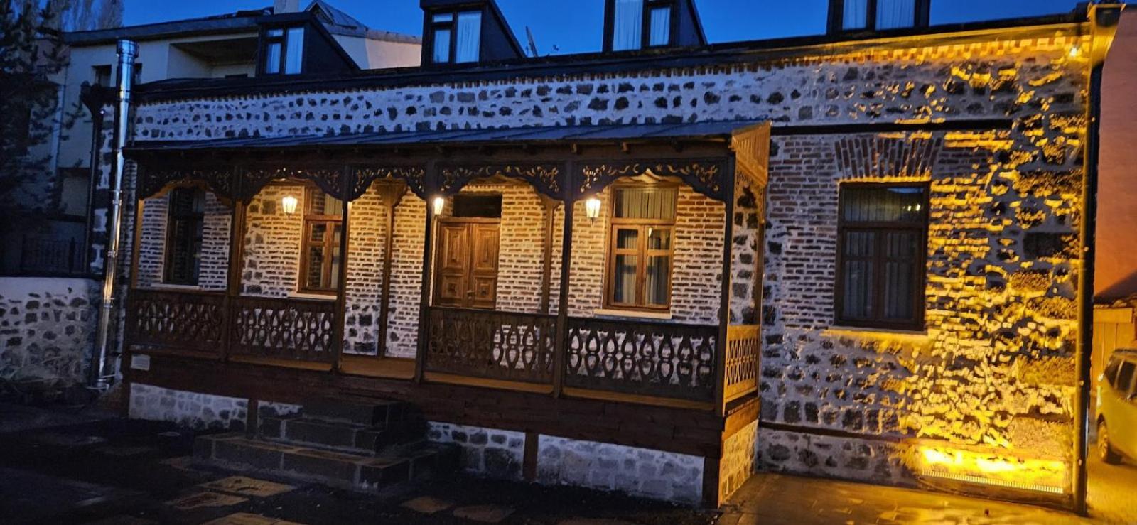 Mihman Konak Hotel Kars Zewnętrze zdjęcie